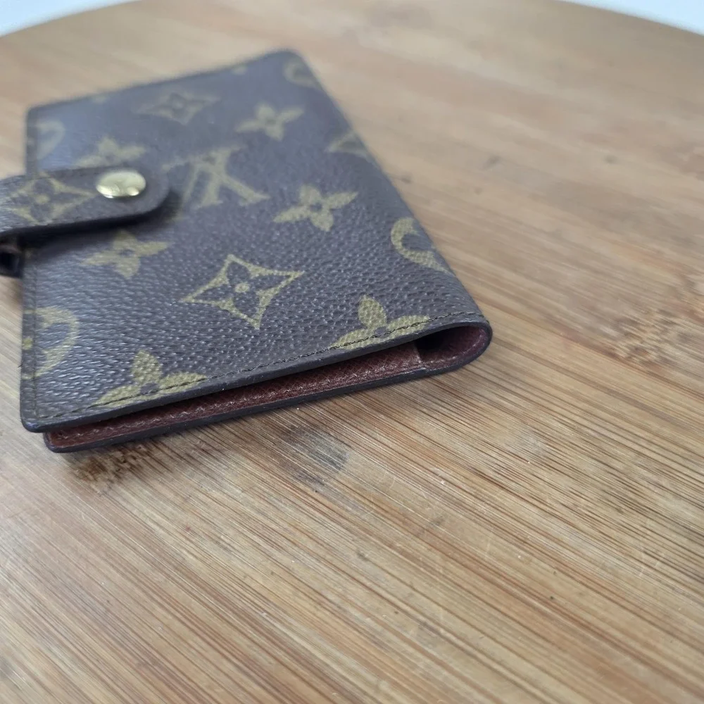 Louis Vuitton pre owned